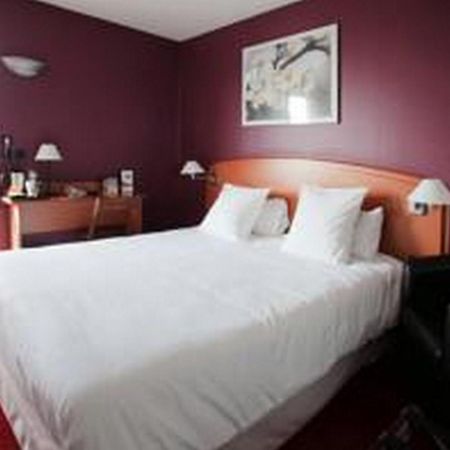 Sky Hotel Goussainville Charles De Gaulle Стая снимка