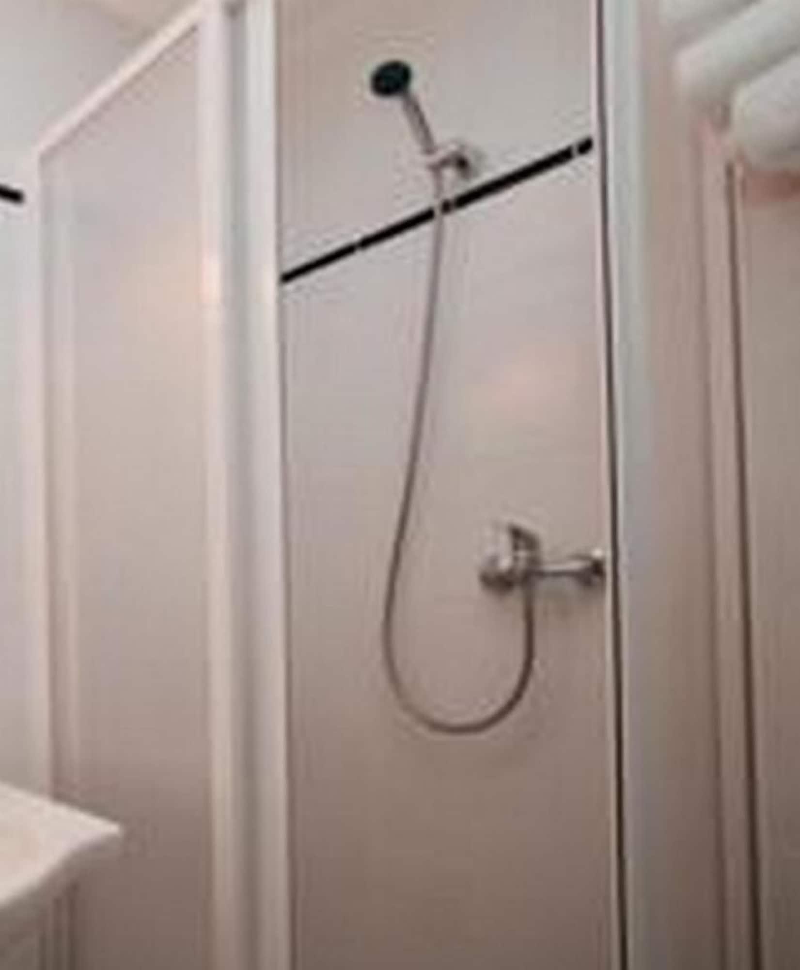 Sky Hotel Goussainville Charles De Gaulle Екстериор снимка