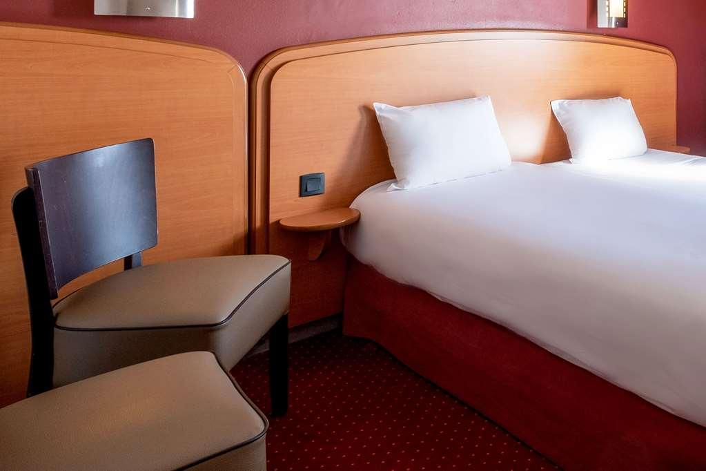 Sky Hotel Goussainville Charles De Gaulle Стая снимка